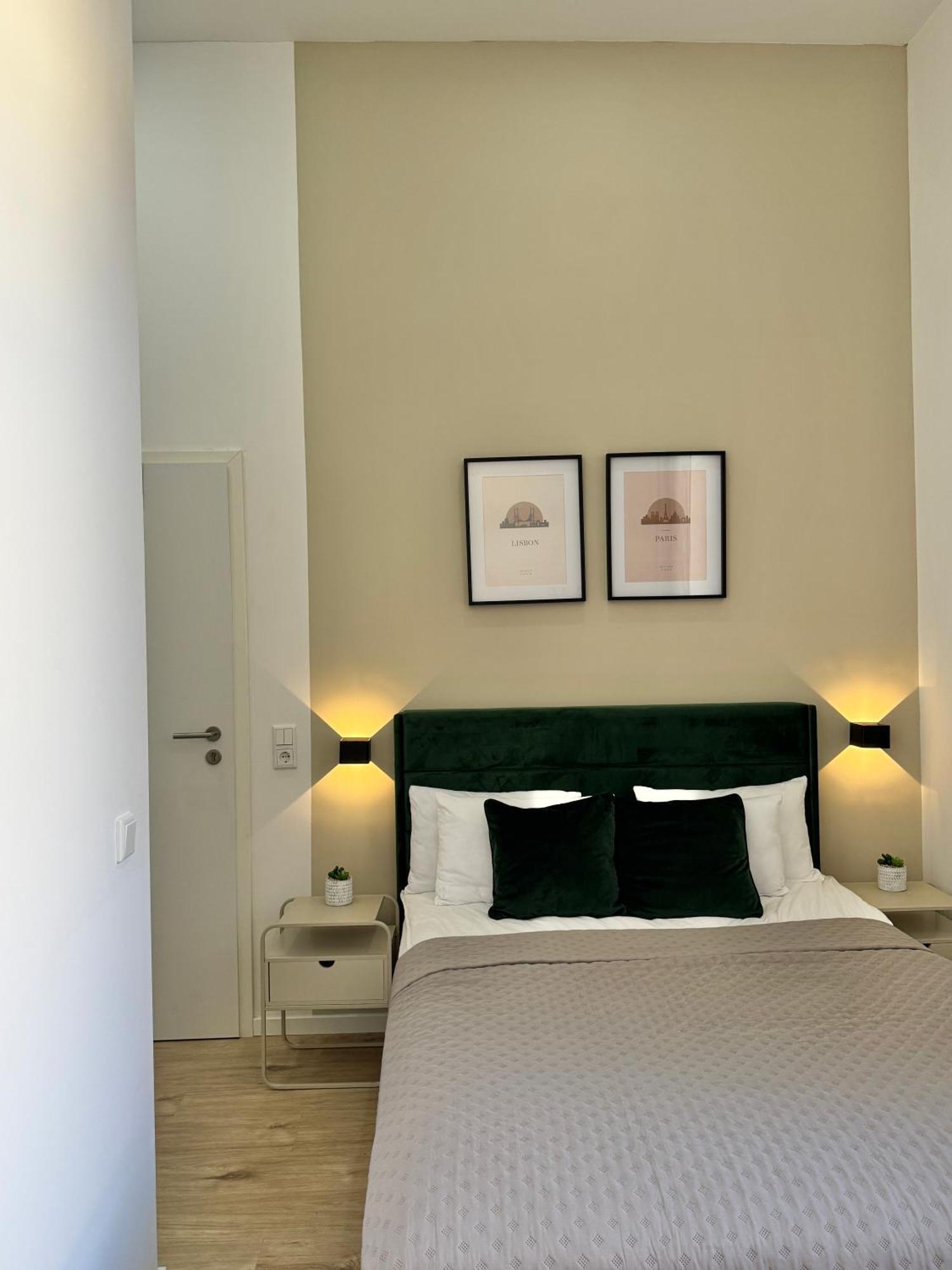 Heaven Homes - Doppelzimmer Mit Eigenem Bad Дюссельдорф Экстерьер фото