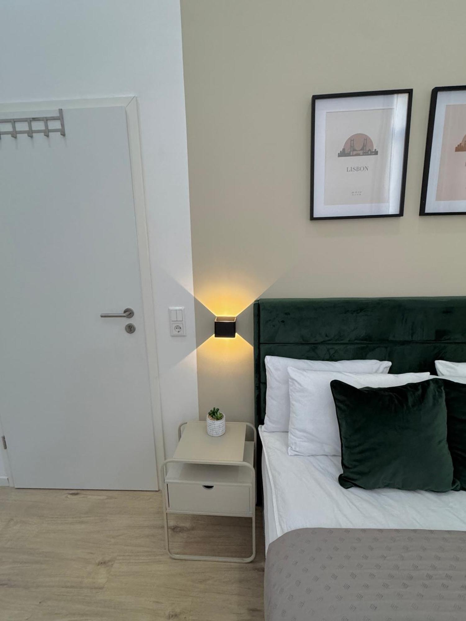 Heaven Homes - Doppelzimmer Mit Eigenem Bad Дюссельдорф Экстерьер фото